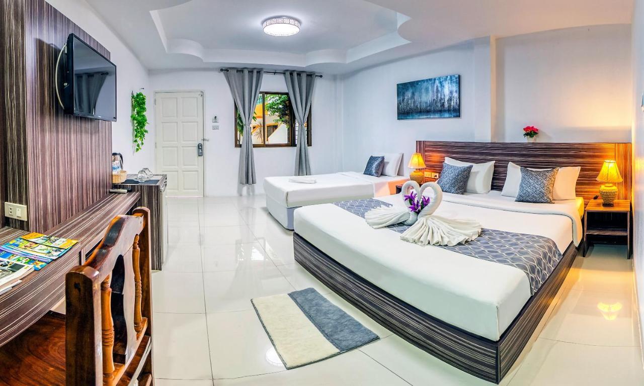 Coconut Resort Hotel Patong Kültér fotó