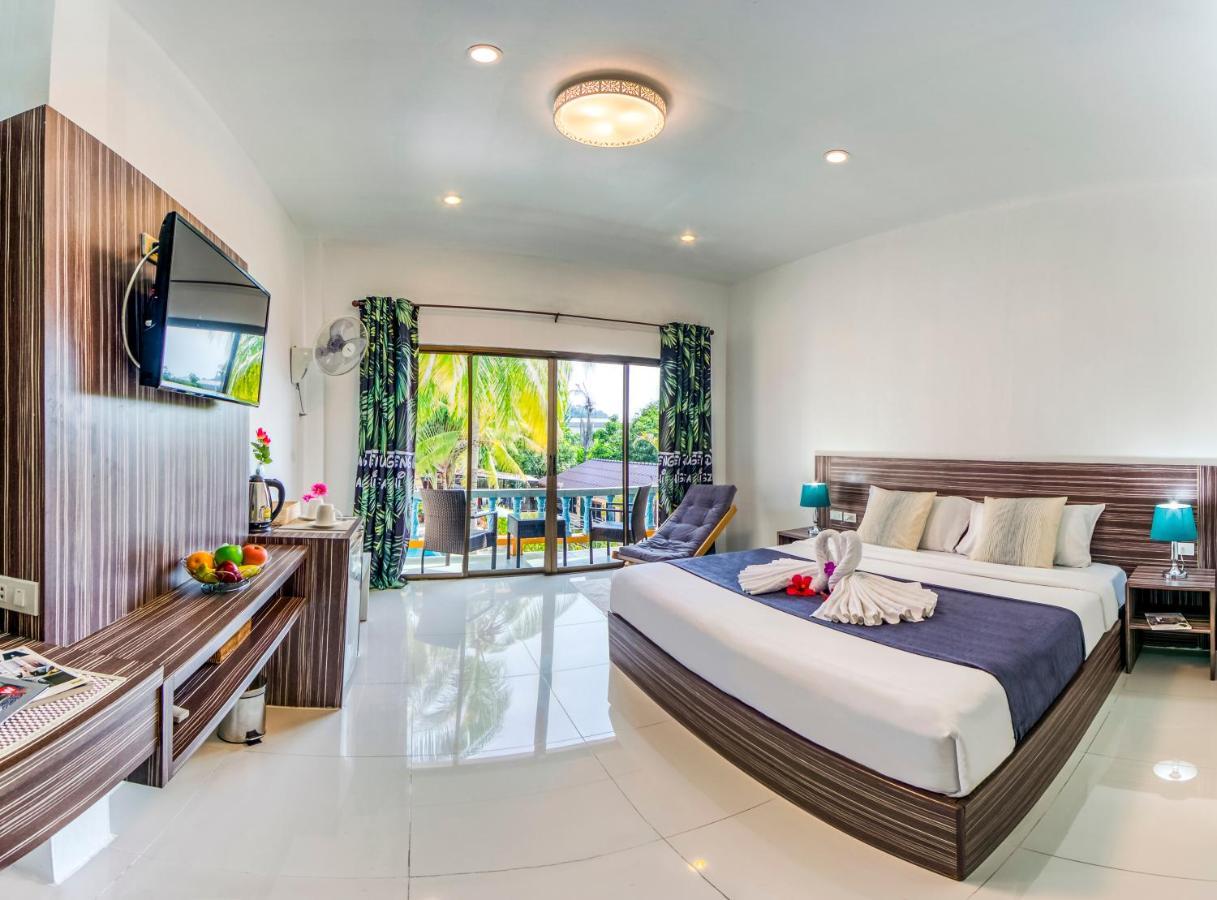 Coconut Resort Hotel Patong Kültér fotó